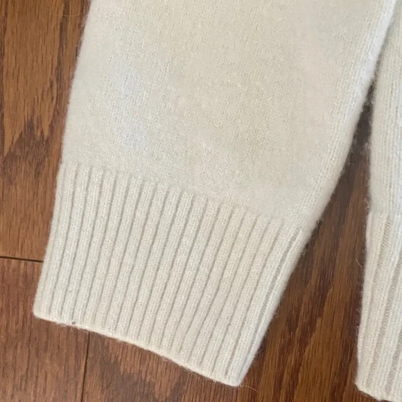 Quince Mongolian Cashmere Oversized Crewneck sweater-small - Picture 3 of 7